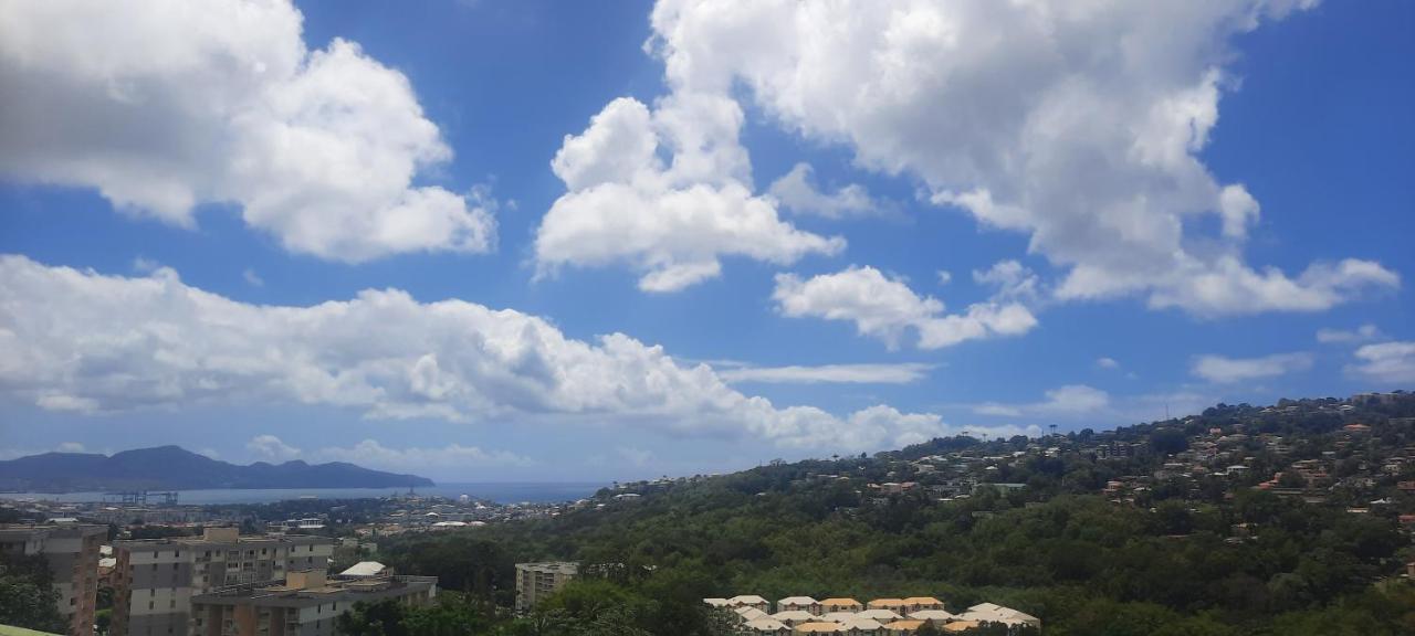 Super Appartement T3 Proche De Tout Sans Vis-A-Vis Fort-de-France Exterior foto